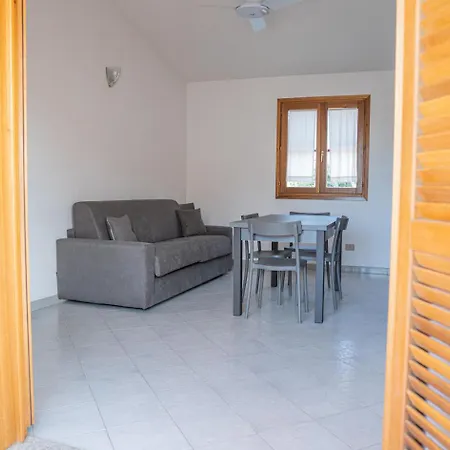 Oleandri * San Teodoro (Sardinia)